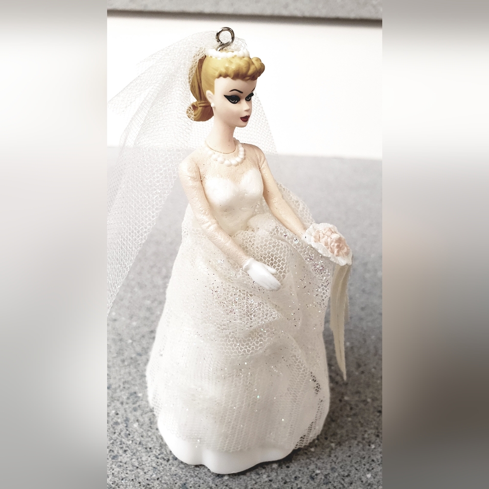 1997 Wedding Barbie Ornament - Picture 5 of 5